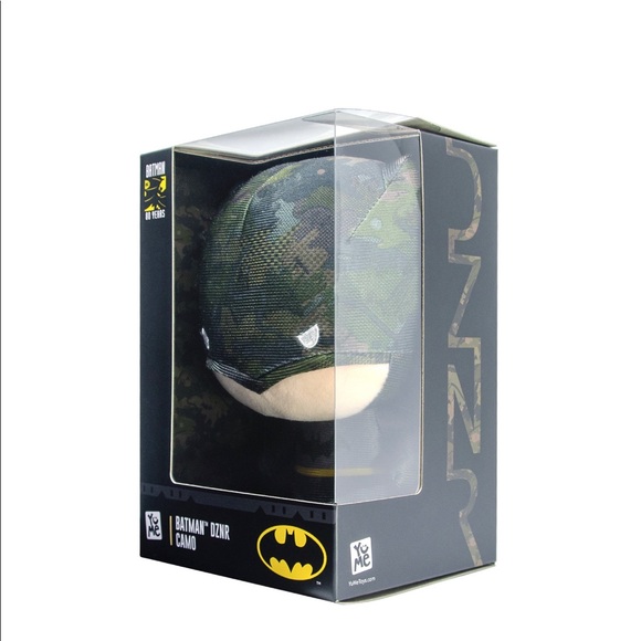 7” DZNR BATMAN CAMO COLLECTOR’s CHIBI PLUSH - Picture 6 of 7
